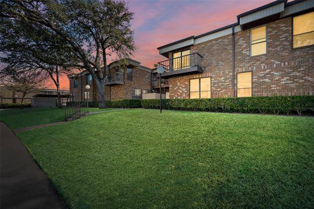 Dallas, TX 75206,6036 Birchbrook Drive #228