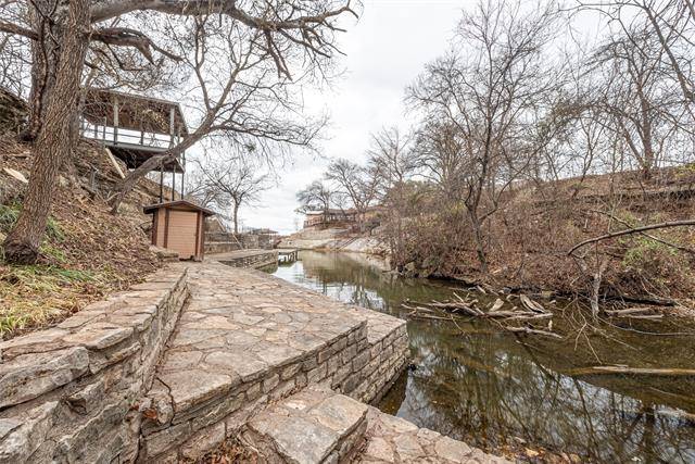 Granbury, TX 76048,625 Williamsburg Court