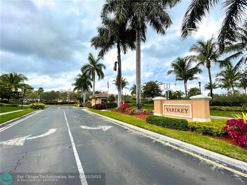 Tamarac, FL 33321,7735 Yardley Dr  #209