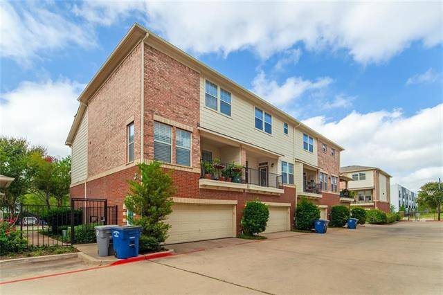 Dallas, TX 75206,4904 Live Oak Street #303