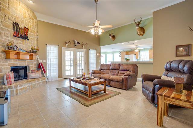 Azle, TX 76020,106 Falling Oak Drive