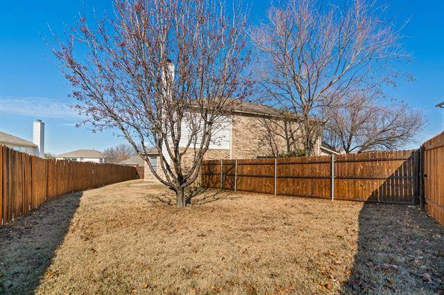 Fort Worth, TX 76112,6608 Canyon Oak Drive