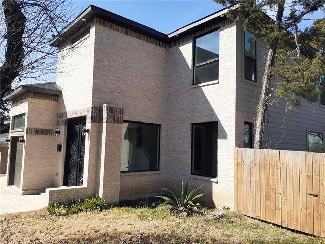 Dallas, TX 75232,851 OAK FOREST Drive