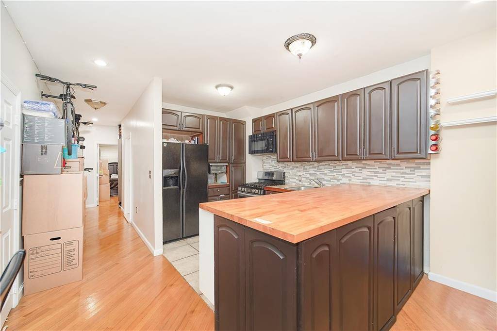 Brooklyn, NY 11211,360 South 3rd ST