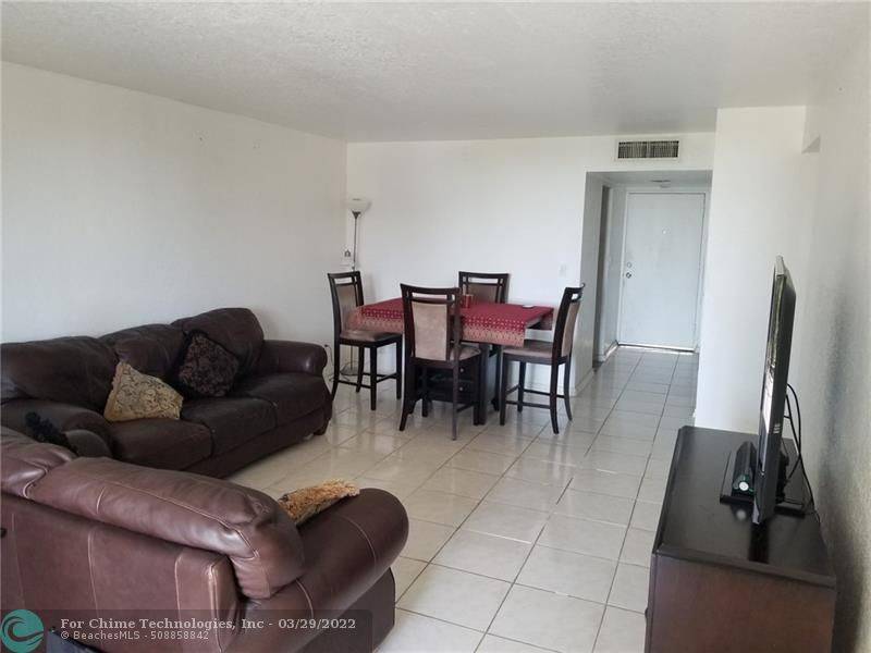 Tamarac, FL 33319,6190 Woodlands Blvd  #516