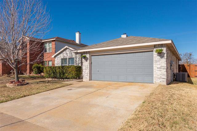 Fort Worth, TX 76135,5232 New Castleton Lane