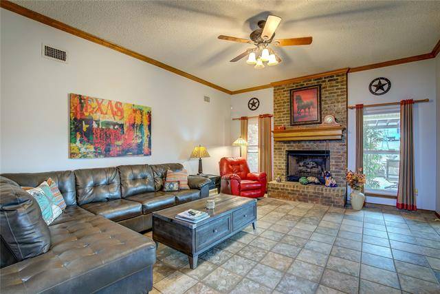 Crandall, TX 75114,124 Creekview Lane