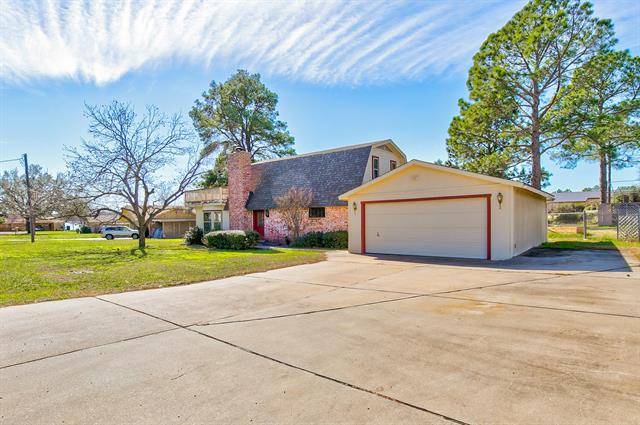 Granbury, TX 76049,4200 Chaparral Court