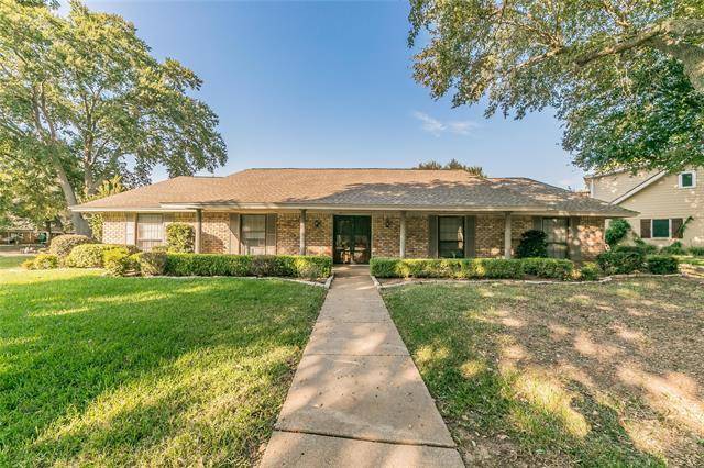 Arlington, TX 76013,1718 Briardale Court