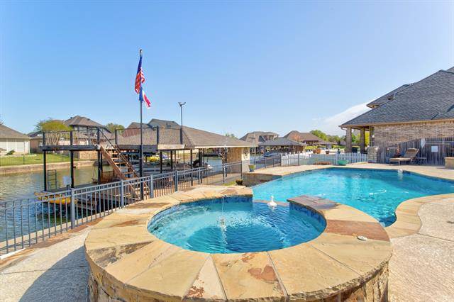 Granbury, TX 76048,1116 Mallard Way