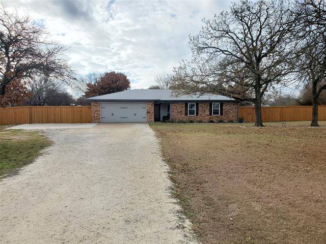 Burleson, TX 76028,111 Willow Lane