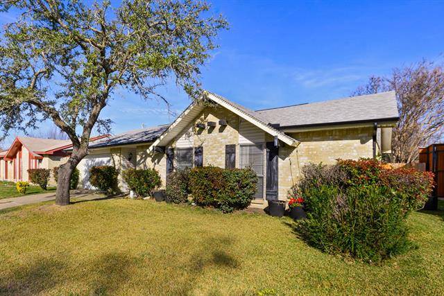 Grand Prairie, TX 75052,614 Country Lane