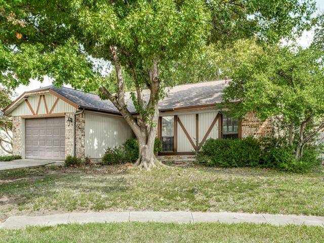 Grand Prairie, TX 75052,2922 HAYMEADOW Drive