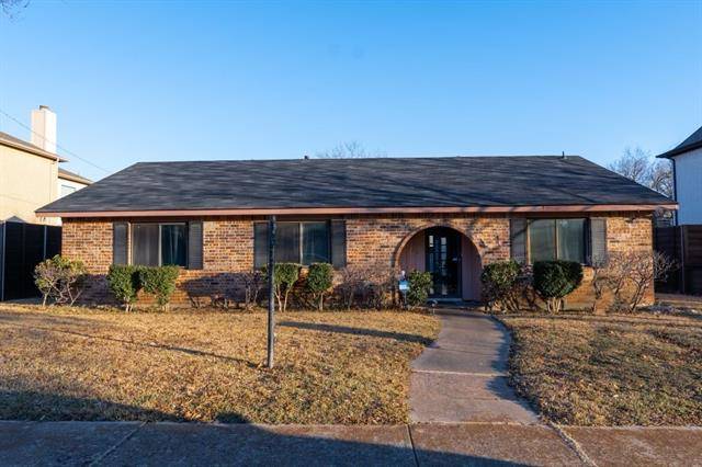 Dallas, TX 75214,6824 Huff Trail