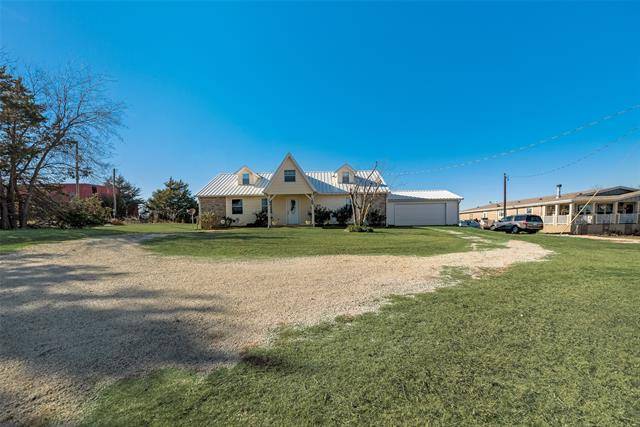 Whitesboro, TX 76273,945 County Road 109