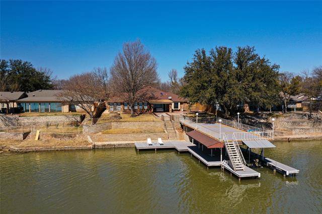 Granbury, TX 76049,221 Casas Del Sur Street