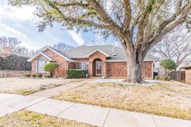 Bedford, TX 76021,2132 Oakmeadow Street