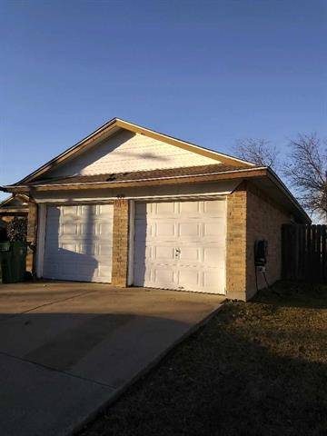 Arlington, TX 76002,409 Rifleman Trail