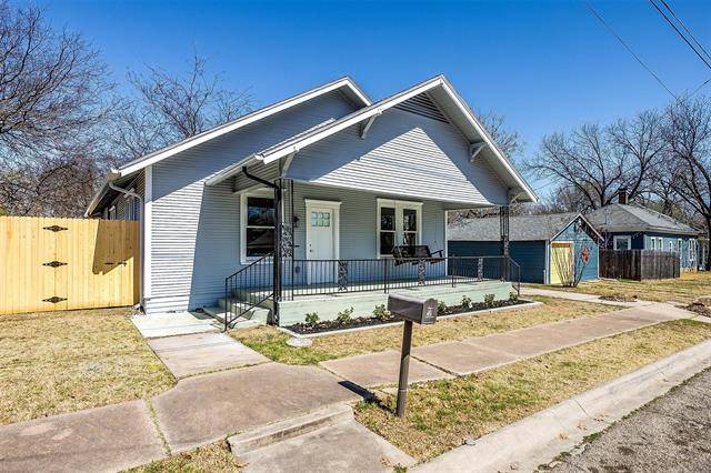 Cleburne, TX 76033,302 W Dabney Street