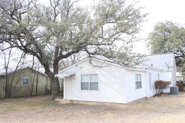 San Saba, TX 76877,1407 W Dry Street