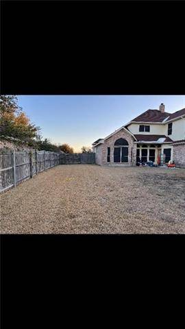 Desoto, TX 75115,819 Longleaf Drive