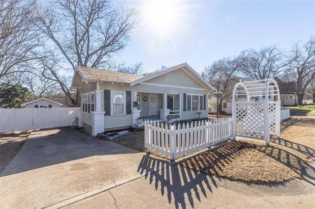 Weatherford, TX 76086,407 W Columbia Street