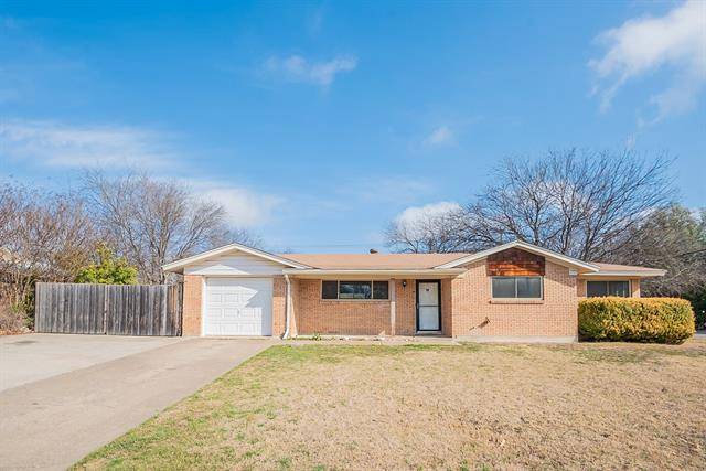 Benbrook, TX 76126,100 Mildred Lane