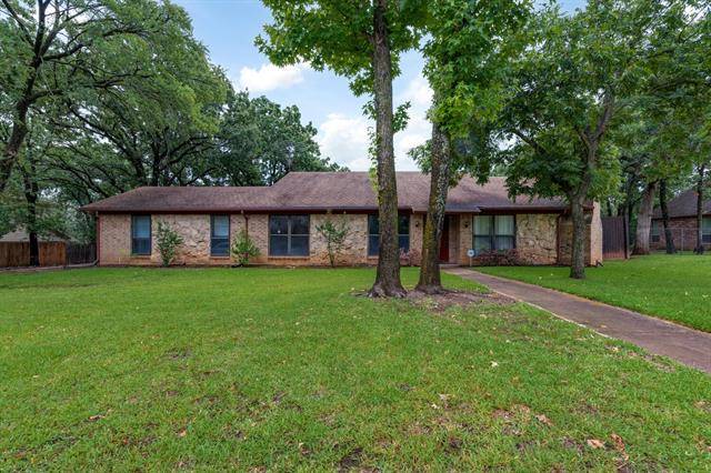 Colleyville, TX 76034,417 Live Oak Drive