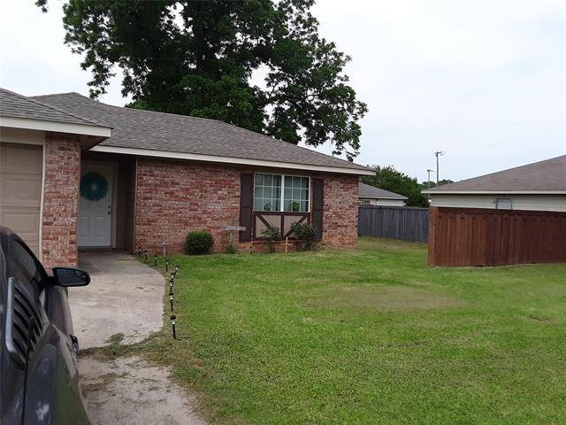 Edgewood, TX 75117,305 E Pecan Street