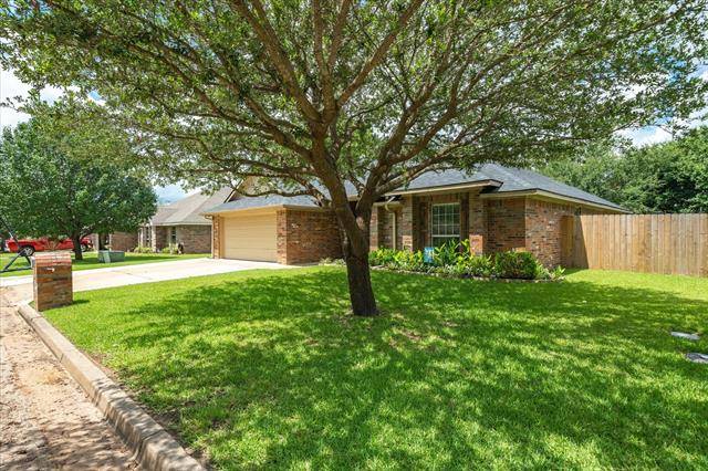 Whitehouse, TX 75791,408 Amanda Court