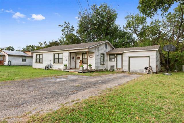 Elm Mott, TX 76640,318 S Charles