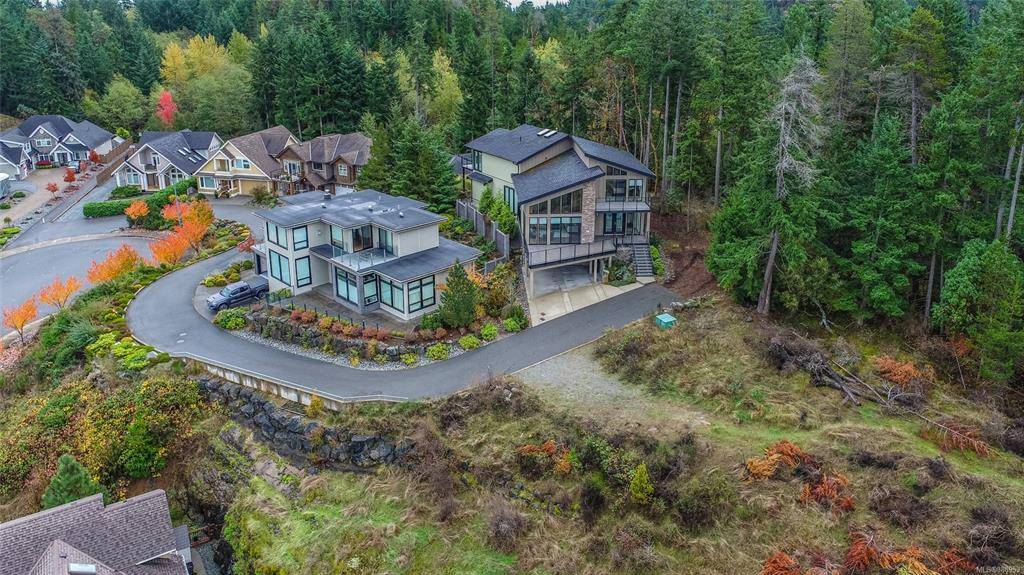 Nanaimo, BC V9T 5R6,5345 Smokey Cres