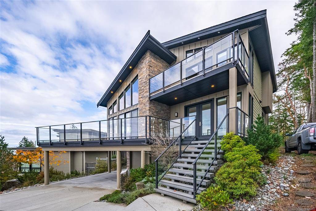 Nanaimo, BC V9T 5R6,5345 Smokey Cres