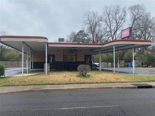 Shreveport, LA 71106,303 W 70th Street