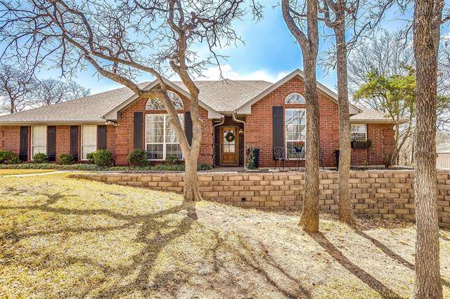 Burleson, TX 76028,204 Suzanne Place