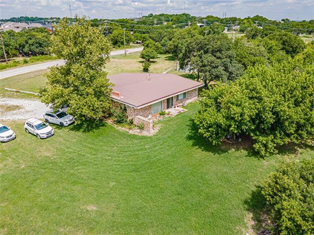 Weatherford, TX 76087,818 N Oakridge Drive