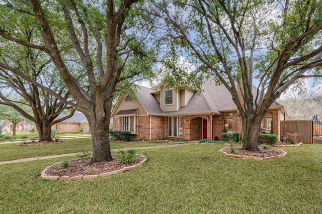 Grapevine, TX 76051,3217 Oak Tree Lane