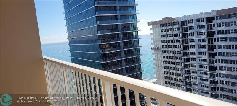 Hallandale Beach, FL 33009,1980 S Ocean Dr  #21J