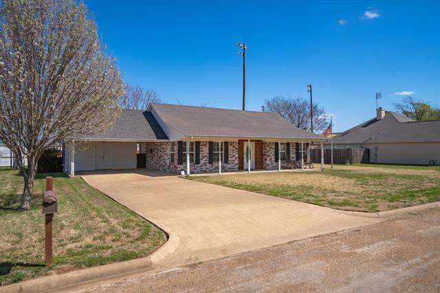 Mabank, TX 75147,118 N 10TH ST