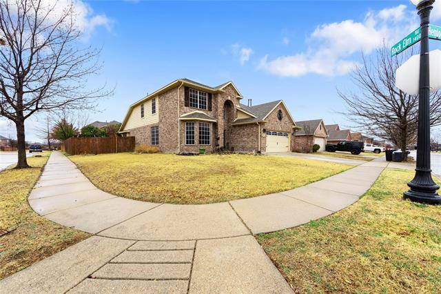 Saginaw, TX 76131,800 Hemlock Trail