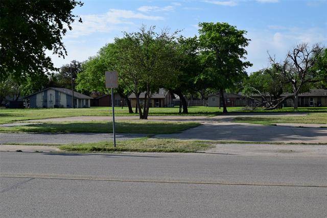 Granbury, TX 76048,525 N Crockett Street #3R