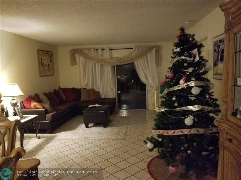 Lauderhill, FL 33319,6300 S Falls Circle Dr  #304