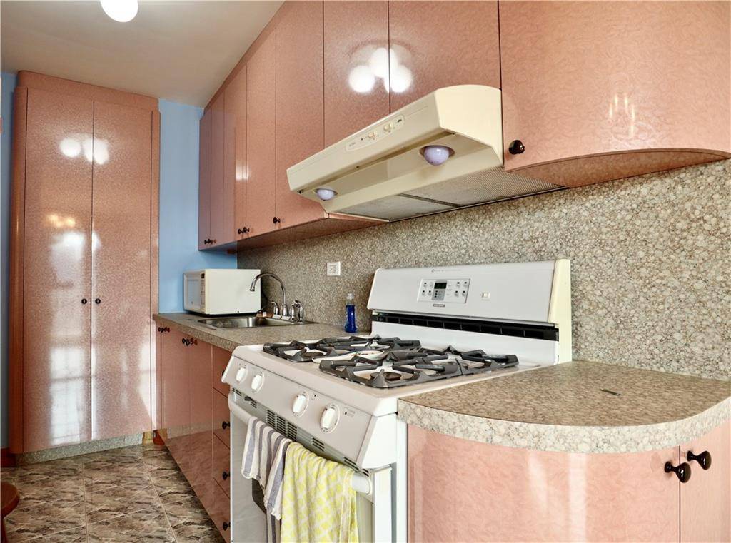 464 Neptune AVE #23D, Brooklyn, NY 11224