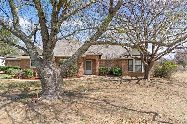 Weatherford, TX 76086,120 Meandering Way