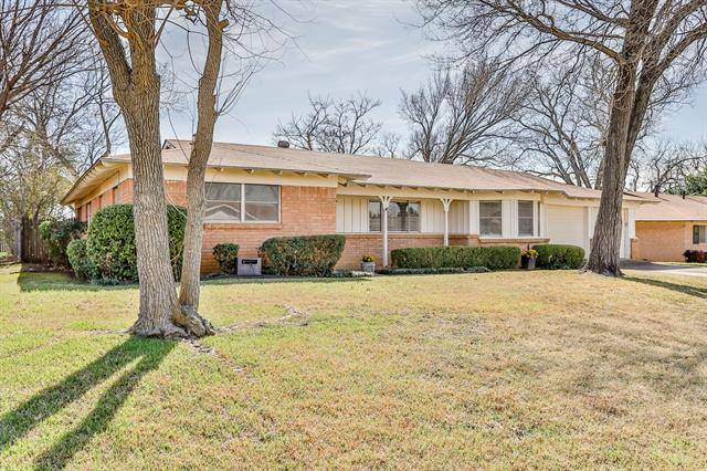 Hurst, TX 76053,409 Glenwood Terrace