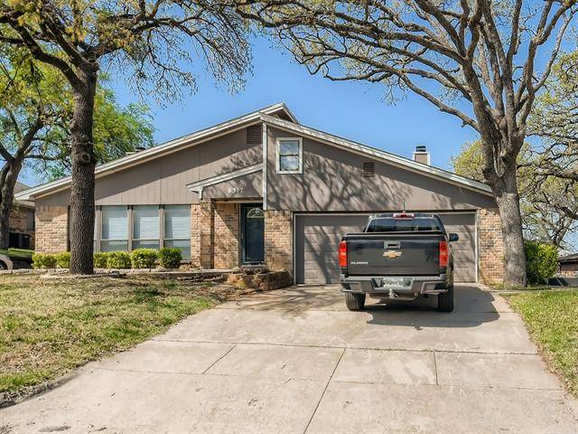 North Richland Hills, TX 76182,8319 Elm Court