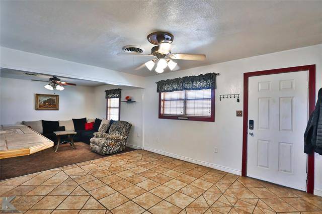 Anson, TX 79501,931 Avenue Q