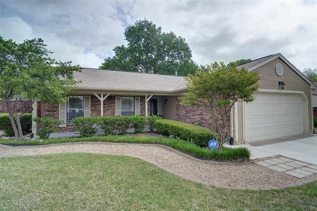 Grapevine, TX 76051,831 Heather Wood Drive