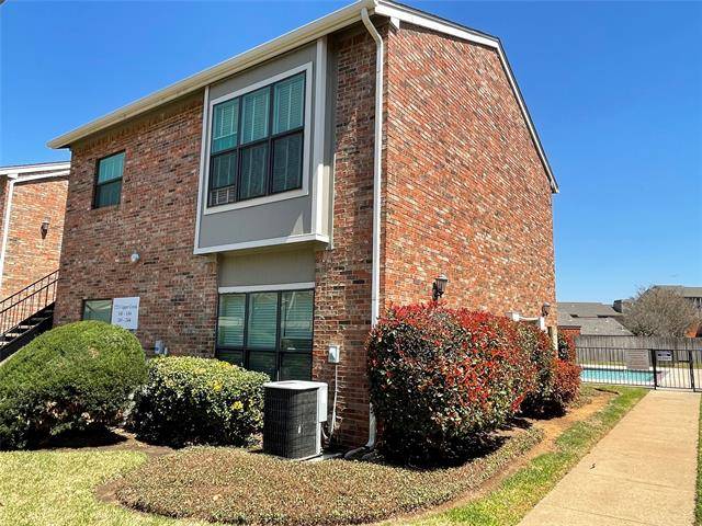 Arlington, TX 76006,2721 Copper Creek Drive #244