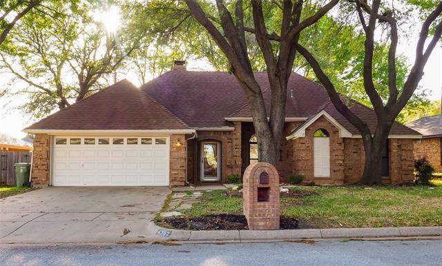 Arlington, TX 76001,6302 Sandybrook Drive